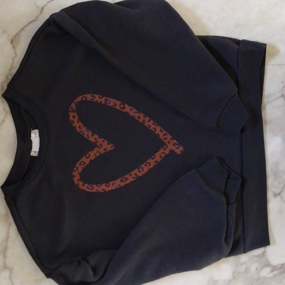Derek Heart sweatshirt.